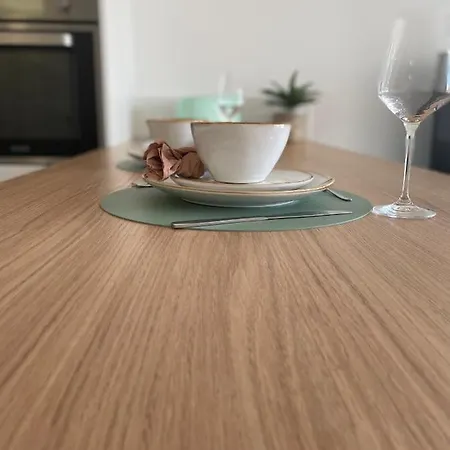 Cannes, Avec Parking+terrasse, Croisette à Pied! Appartement Cannes